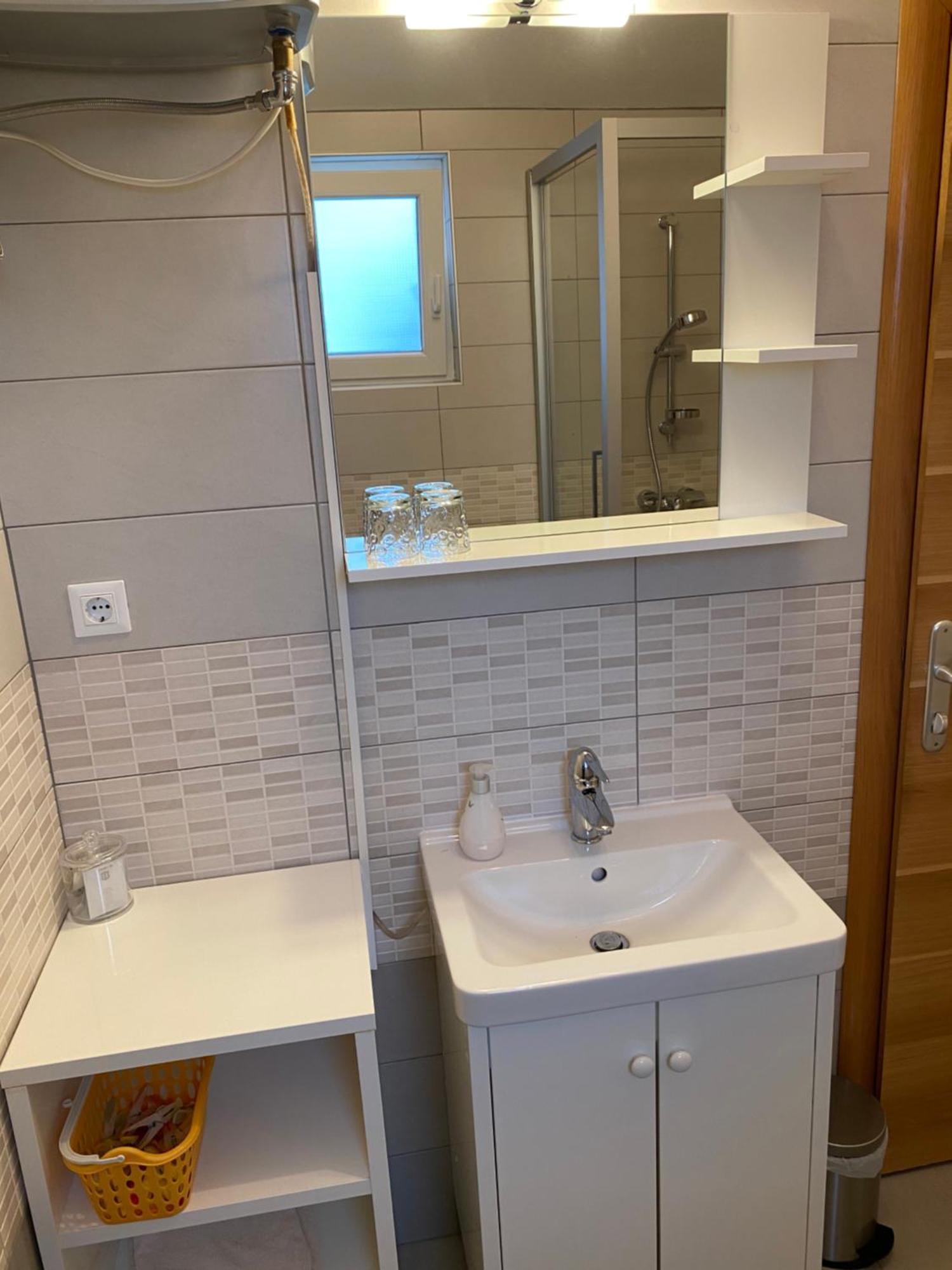 Apartment Klara Đảo Krk Ngoại thất bức ảnh